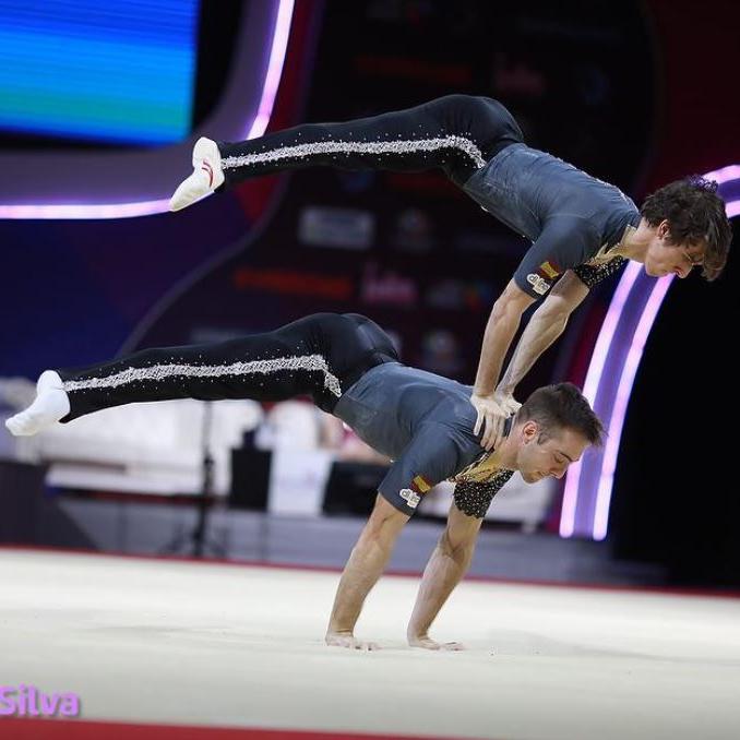 acro