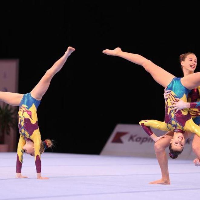 acro