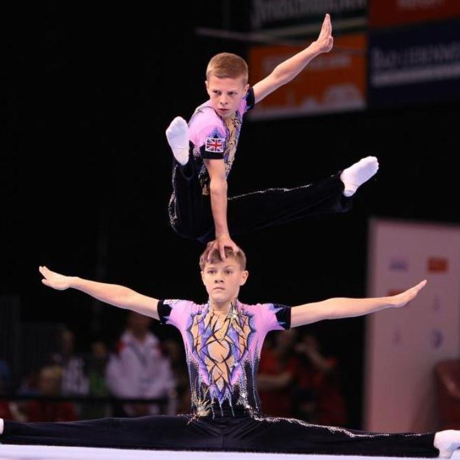 acro