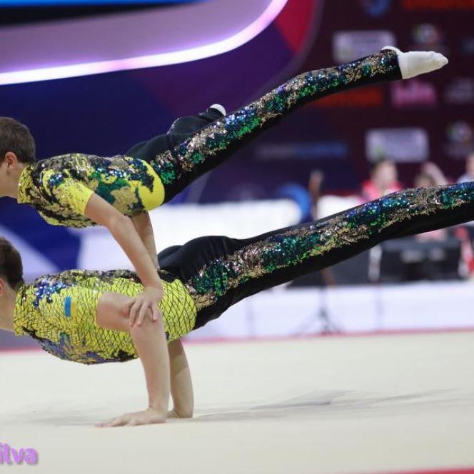 acro