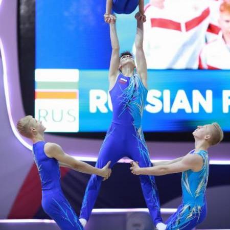 acro